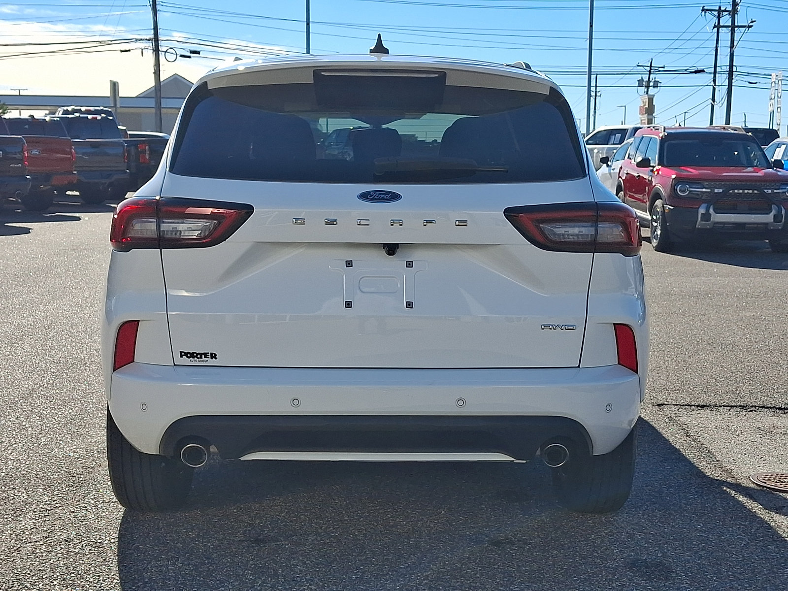 Used 2023 Ford Escape ST-Line w/ Tech Pack #1 AWD/4WD image 9