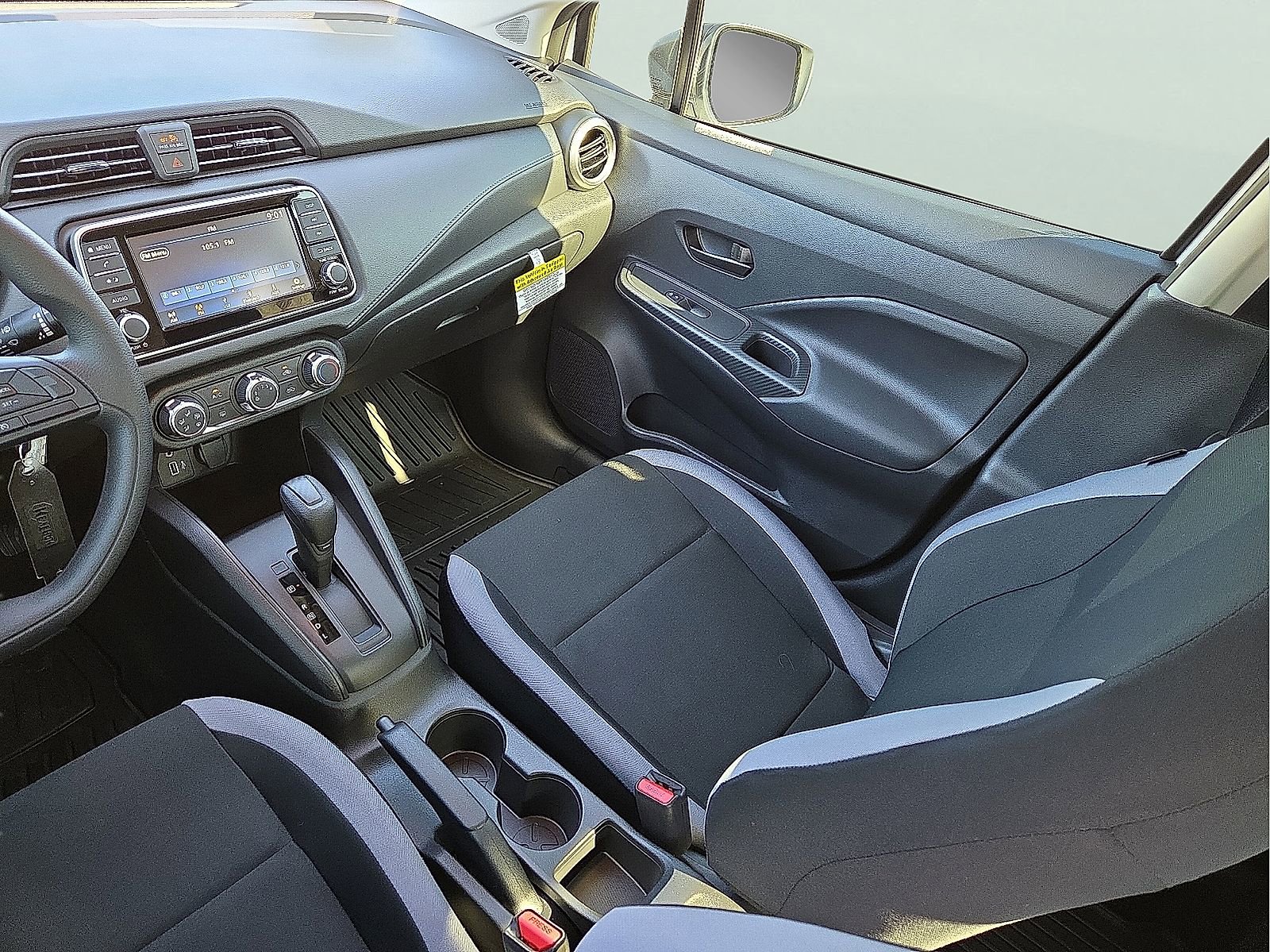 Used 2025 Nissan Versa S w/ Trunk Package image 12