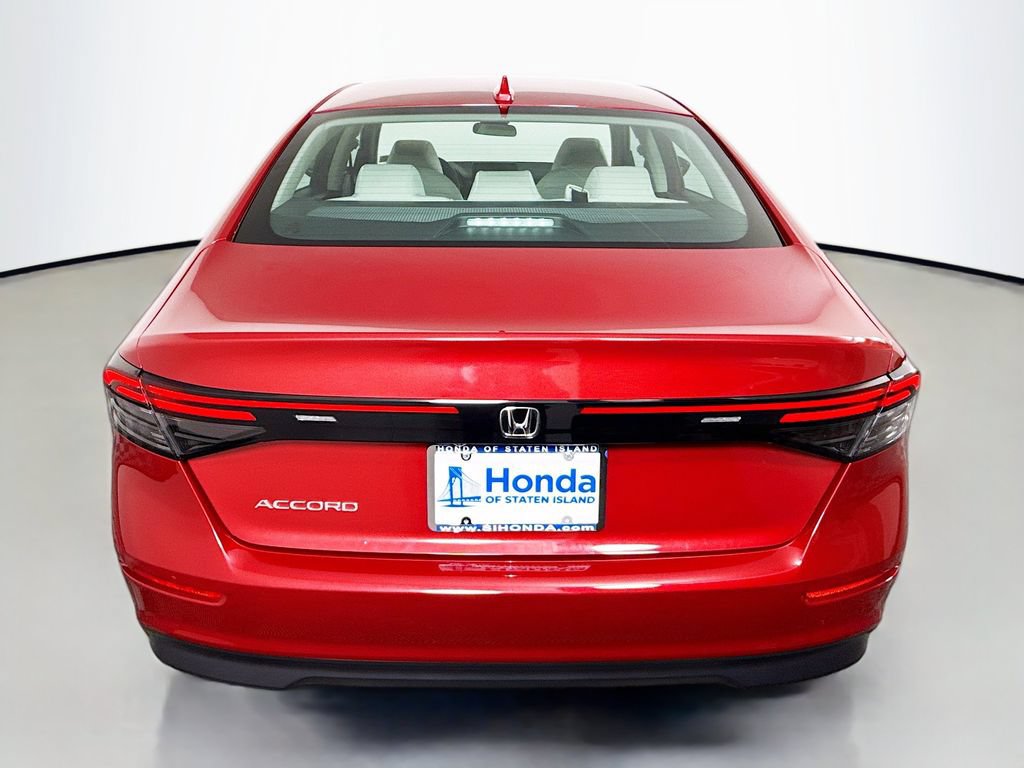 Certified 2023 Honda Accord EX image 5