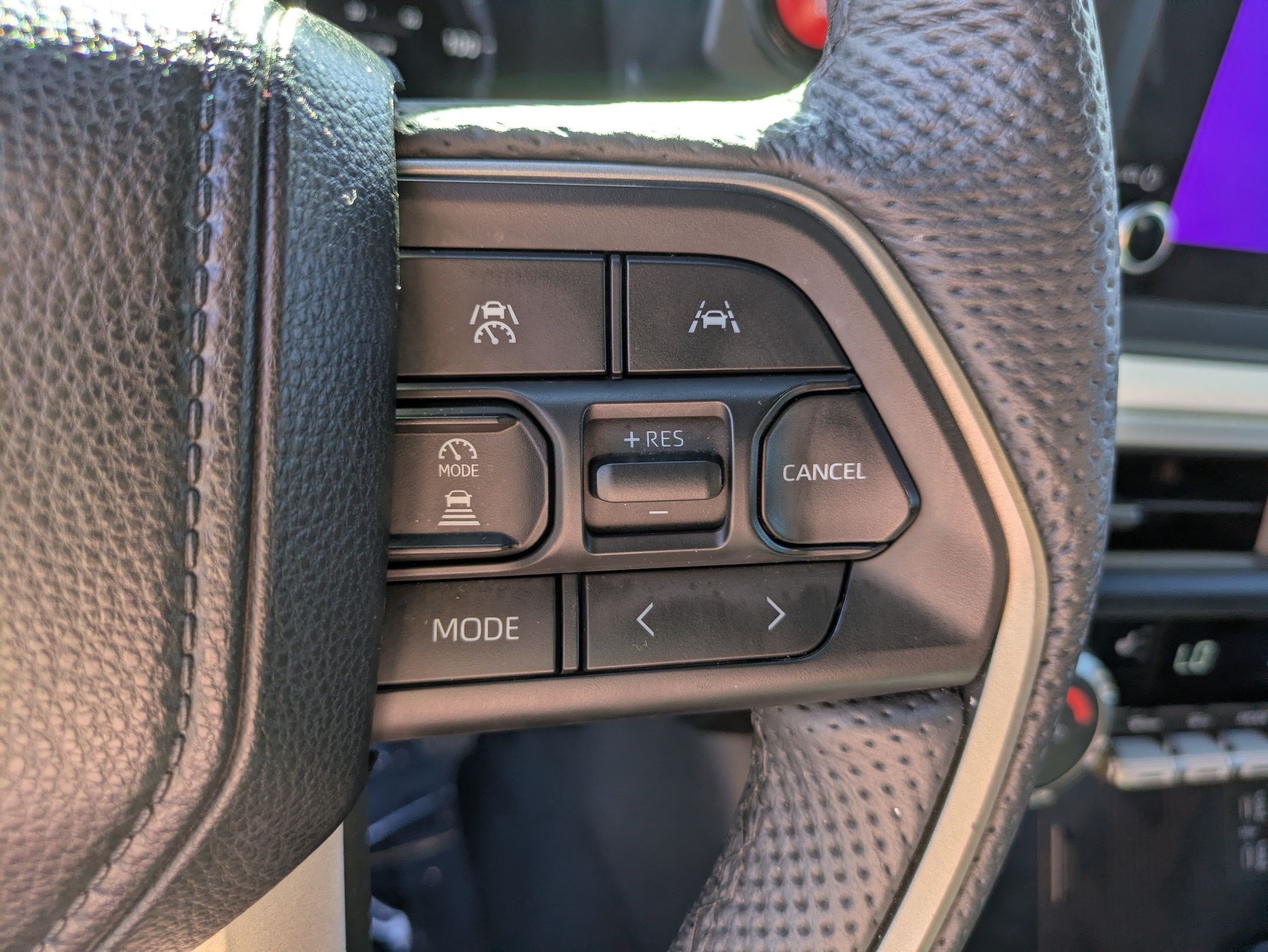 Used 2024 Toyota Tacoma TRD Off-Road w/ TRD Off Road Upgrade Package AWD/4WD image 18