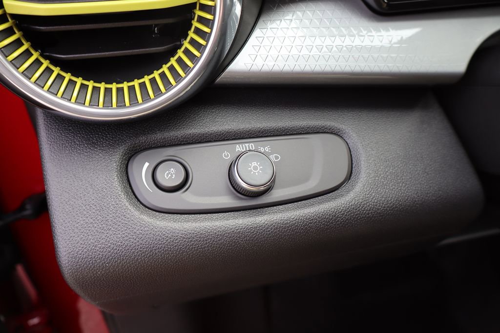 New 2026 Chevrolet Trax LT image 10