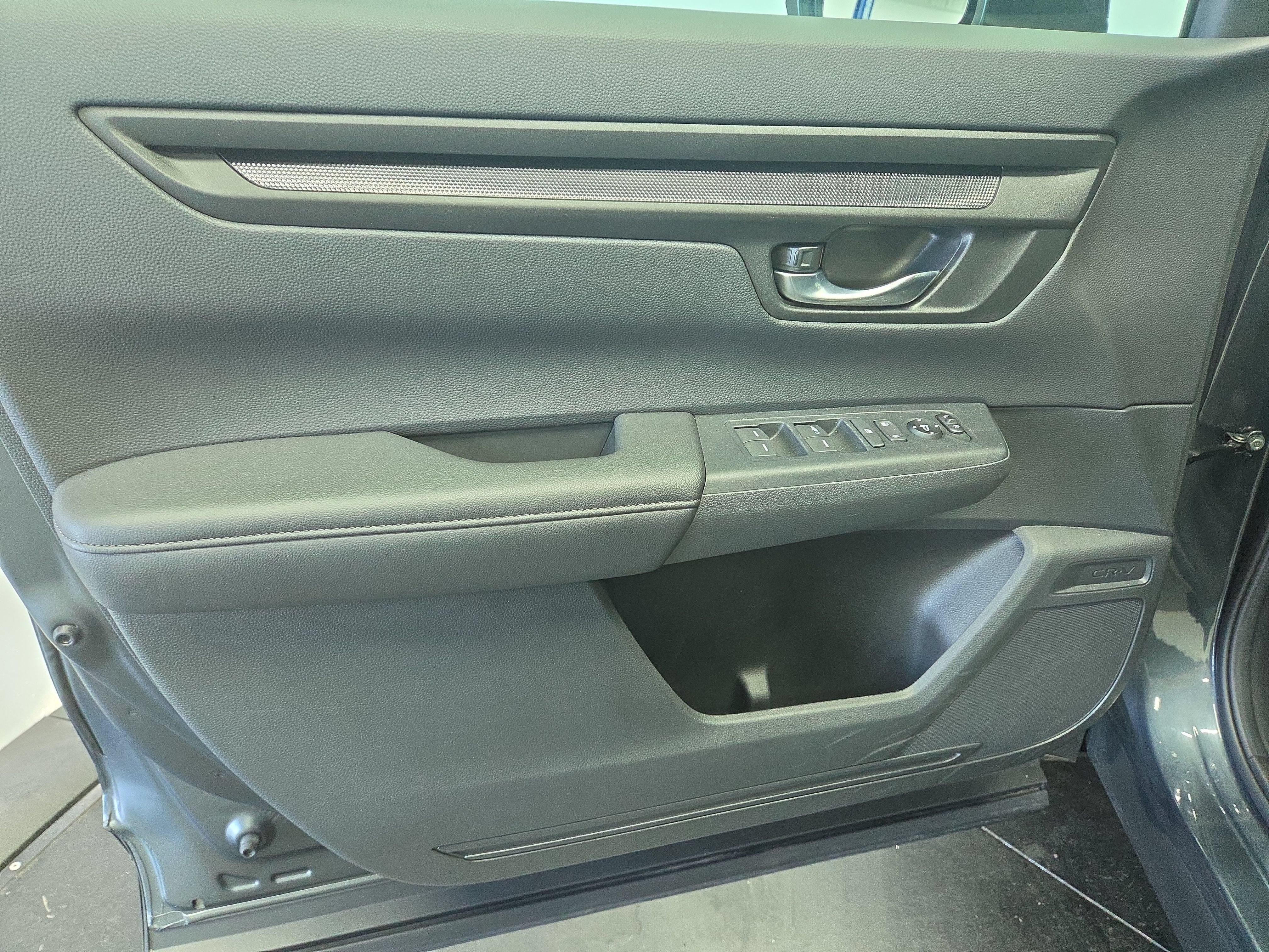 Used 2026 Honda CR-V LX image 13