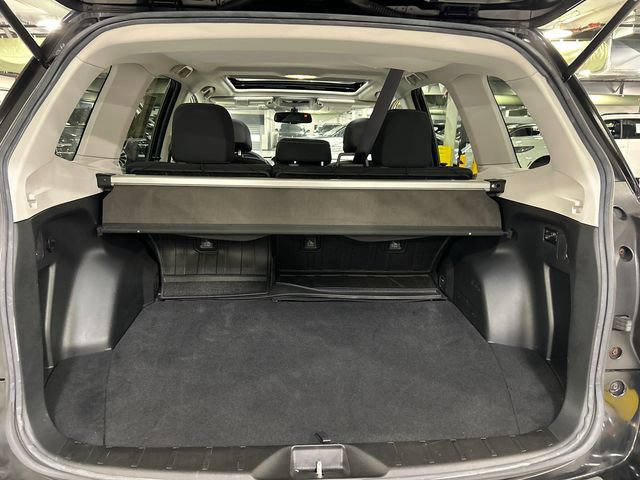 Used 2016 Subaru Forester 2.5i Premium w/ All-Weather Package AWD/4WD image 27