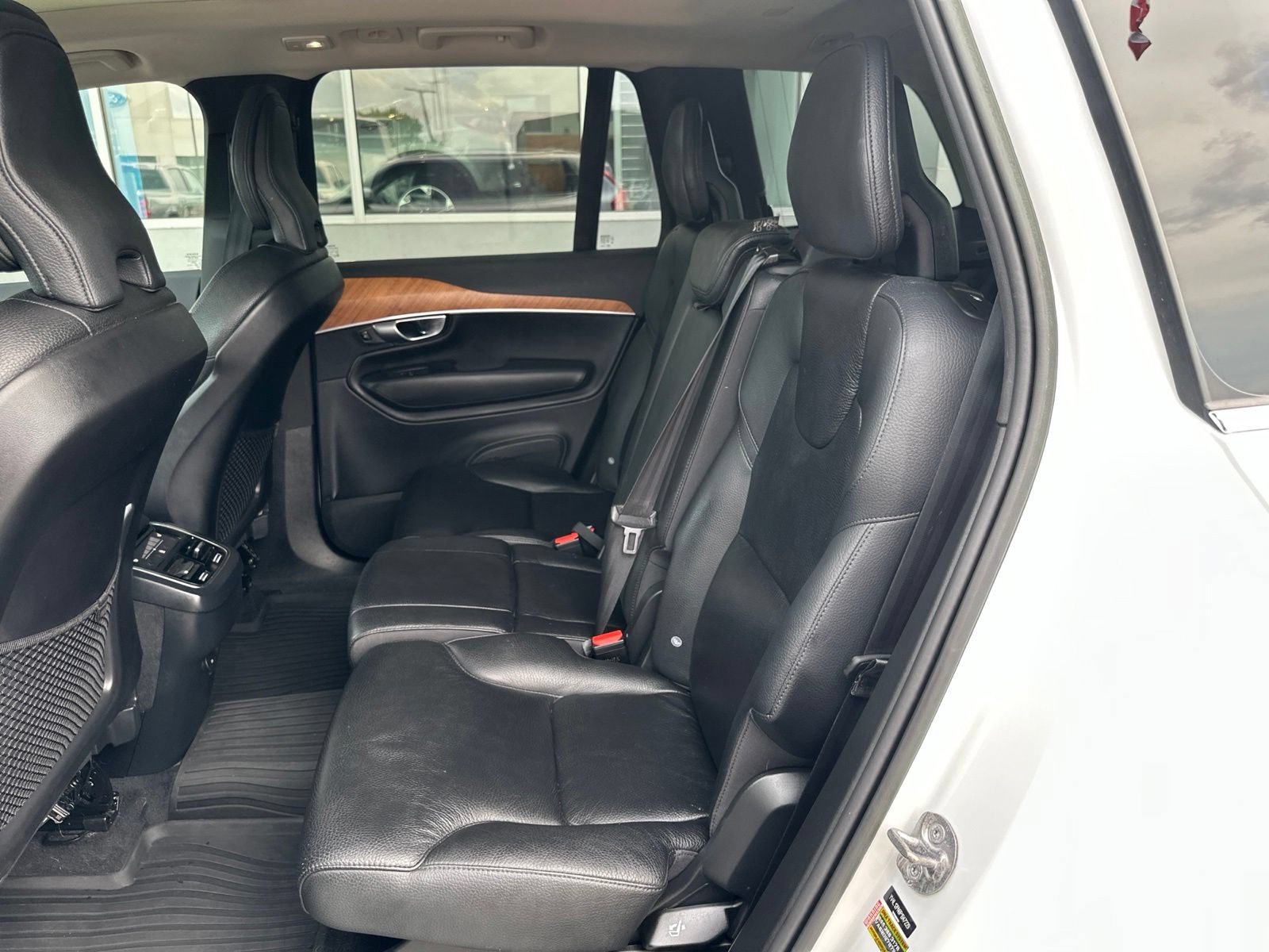 Used 2023 Volvo XC90 B5 Plus w/ Protection Package Premier AWD/4WD image 18