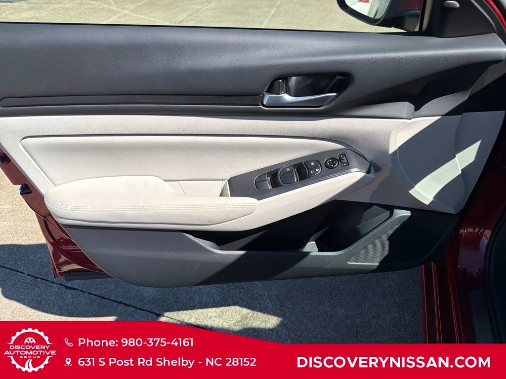 Certified 2025 Nissan Altima 2.5 SV w/ SV Special Edition Package image 10