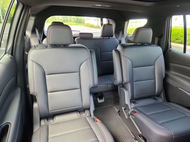 New 2026 Chevrolet Traverse Z71 w/ Enhanced Driving Package AWD/4WD image 18