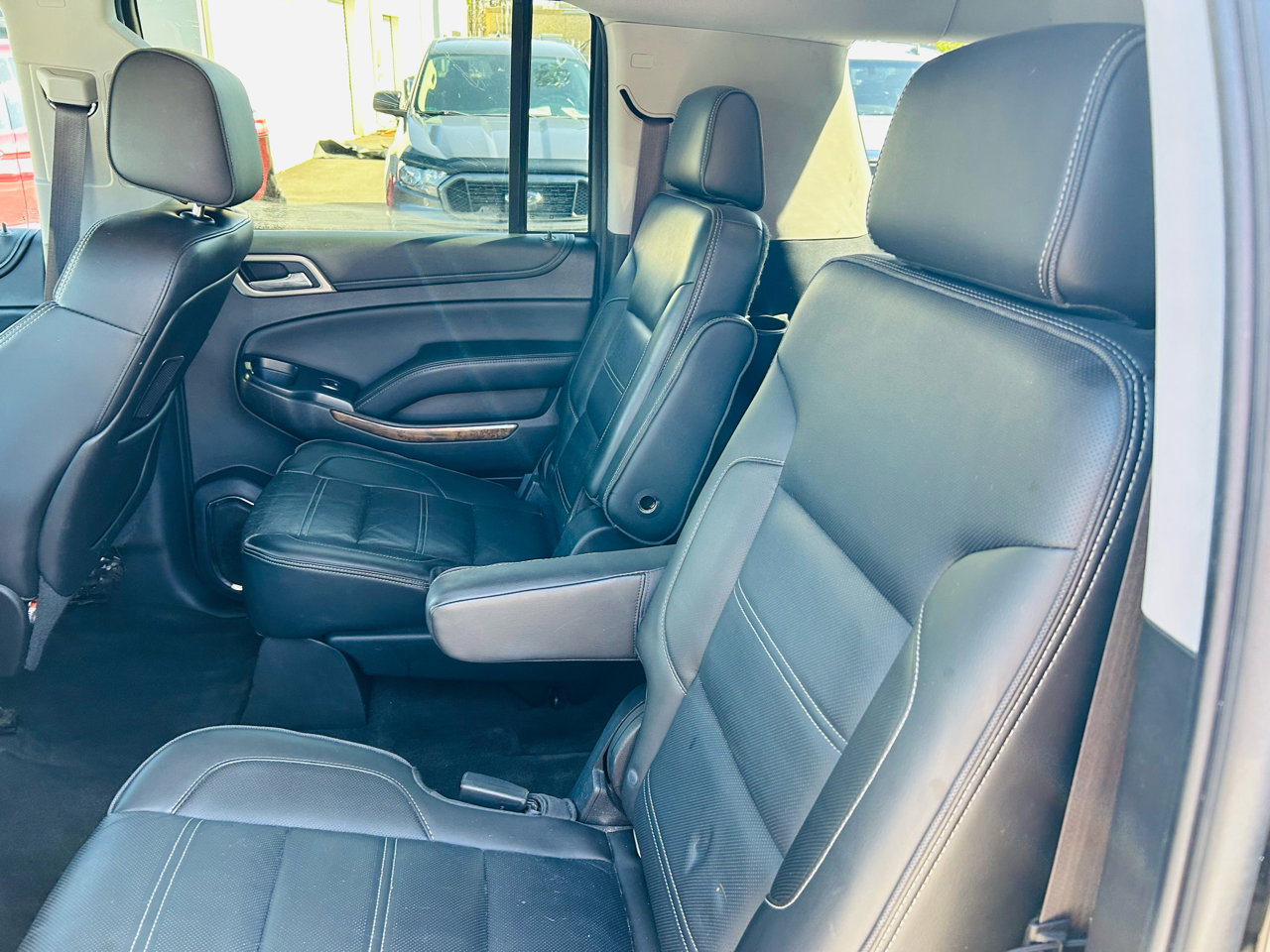 Used 2015 GMC Yukon XL Denali w/ Premium Package image 28