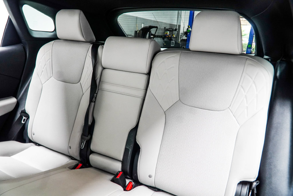 Used 2024 Lexus RX 350 Premium w/ Accessory Package (Z1) FWD image 42