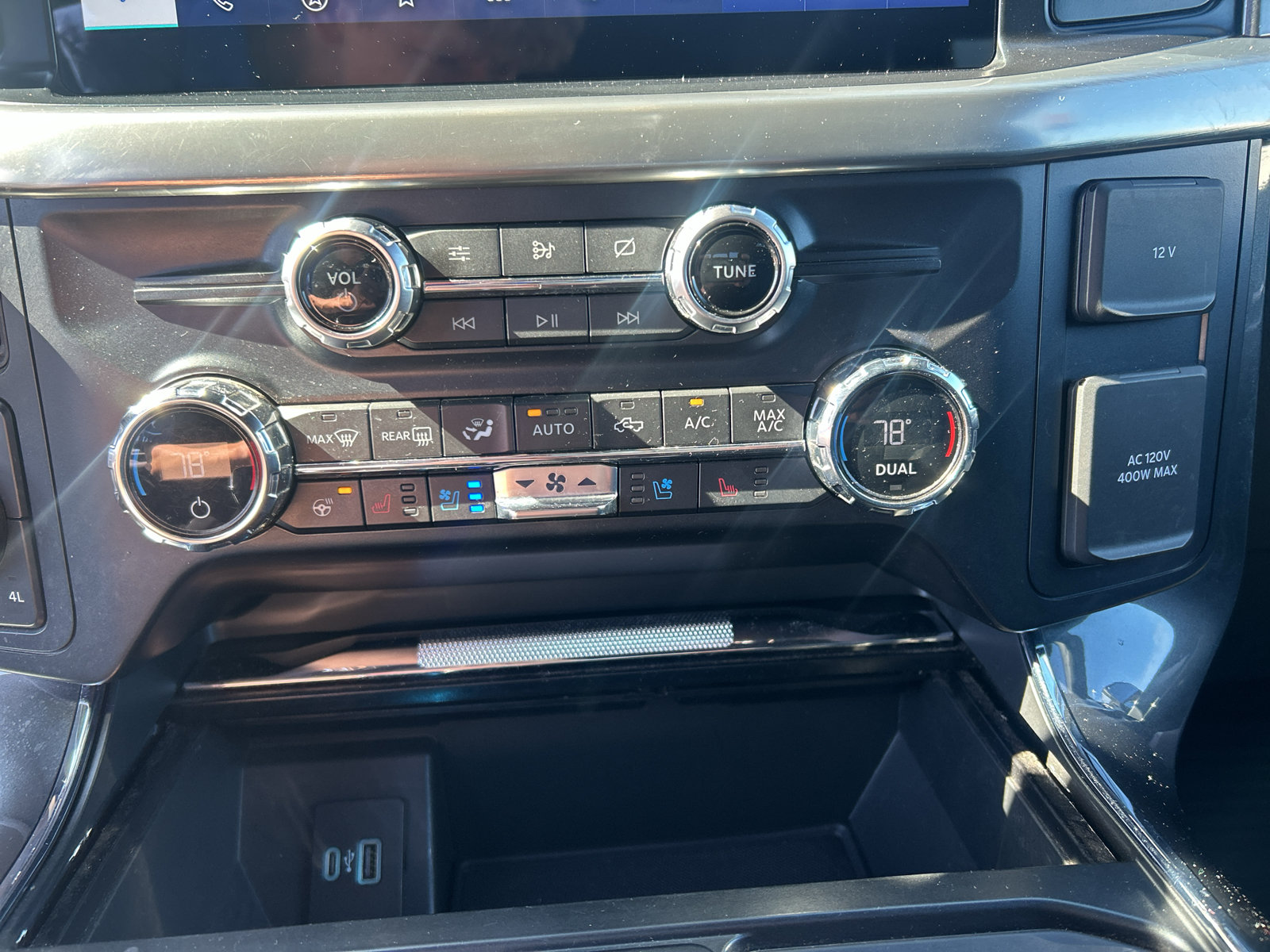 Used 2021 Ford F150 Lariat w/ Equipment Group 502A High AWD/4WD image 24