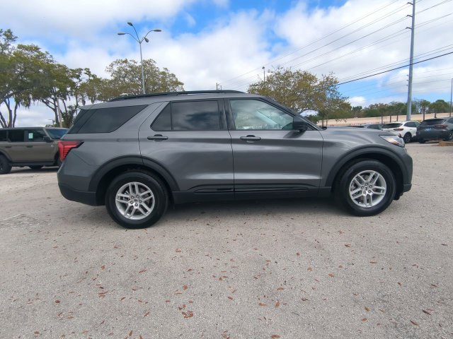 New 2026 Ford Explorer Active RWD image 4