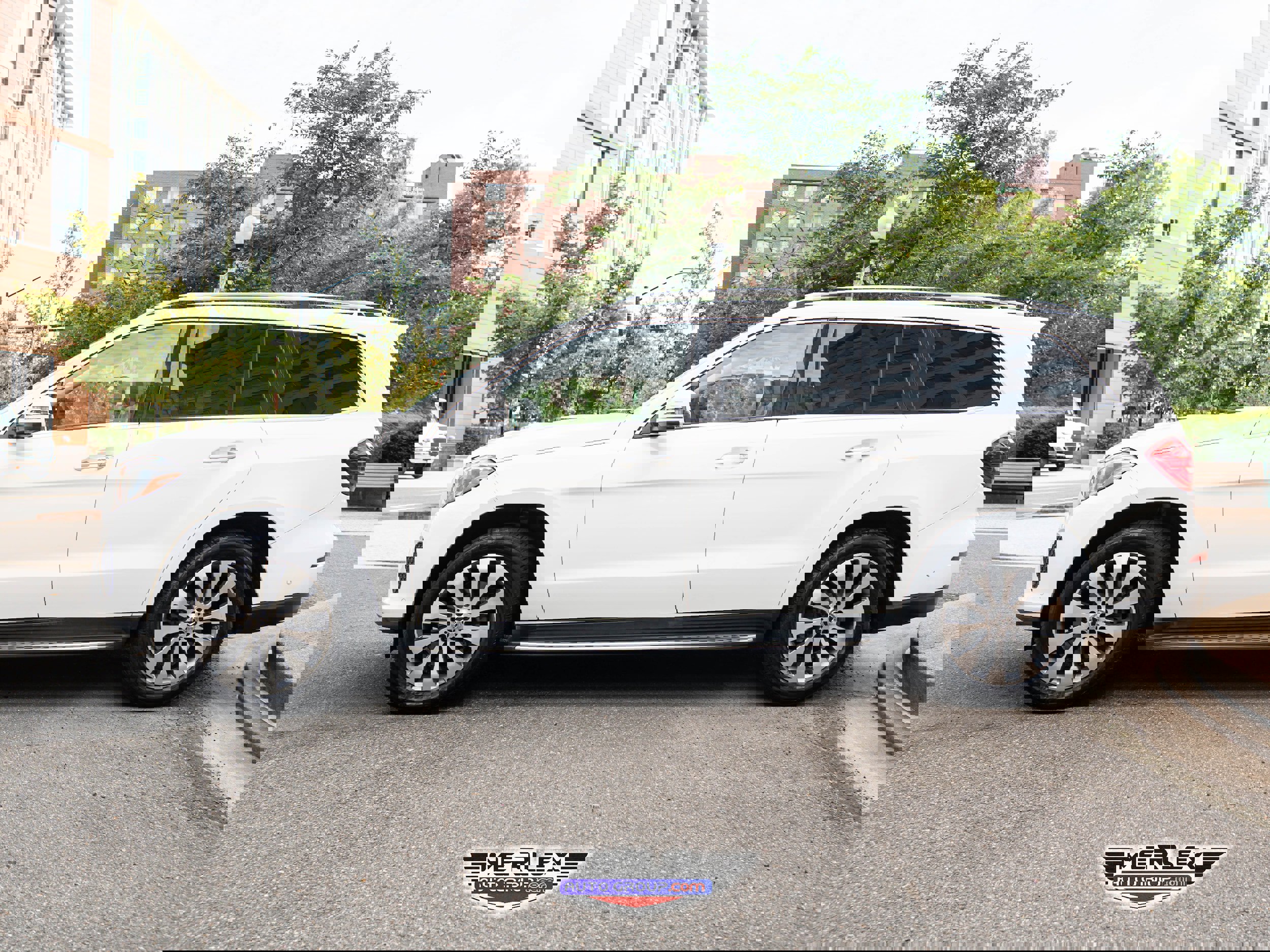 Used 2019 Mercedes-Benz GLS 450 4MATIC w/ Premium 1 Package image 4