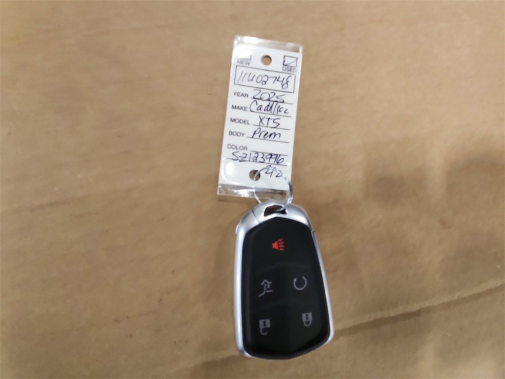 Used 2025 Cadillac XT5 Premium Luxury image 32