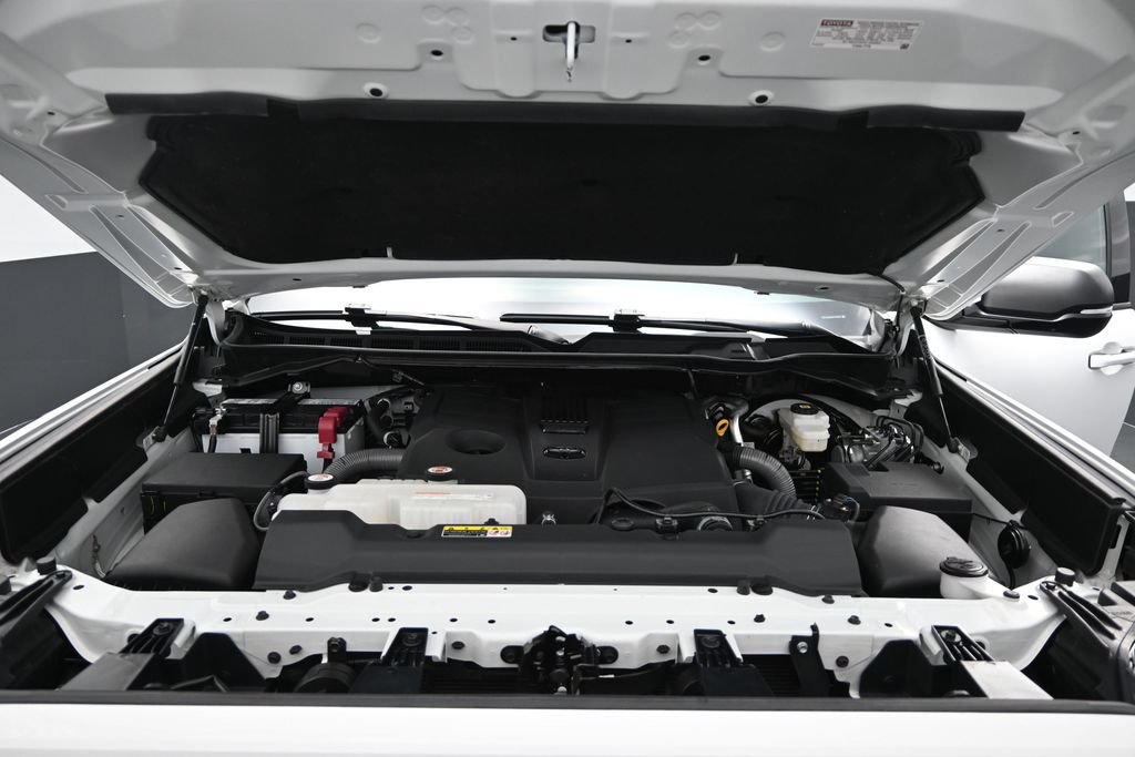 Used 2023 Toyota Tundra SR5 w/ SR5 Premium Package AWD/4WD image 26