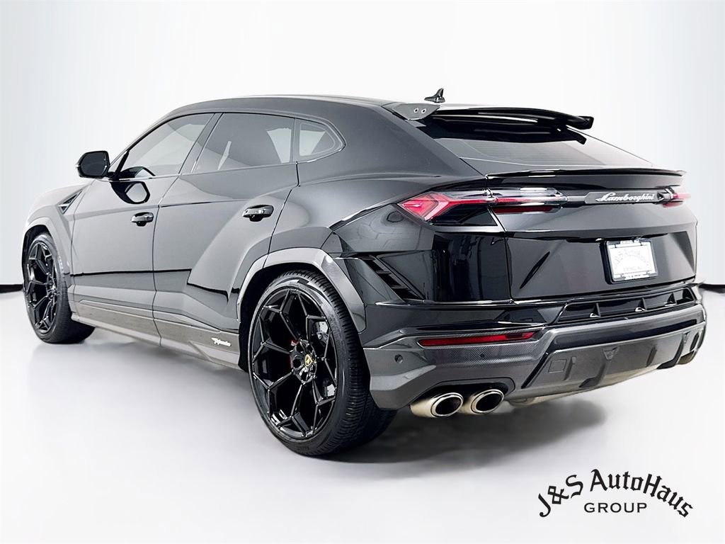 Used 2023 Lamborghini Urus Performante image 5