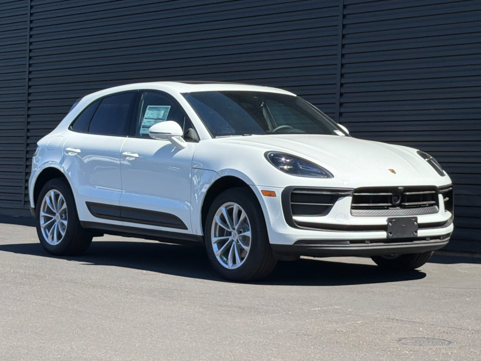 New 2026 Porsche Macan AWD/4WD image 10