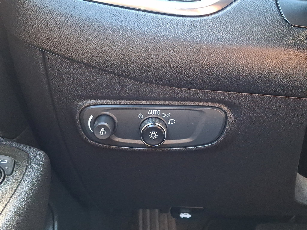 Used 2024 Chevrolet Equinox LT AWD/4WD image 27