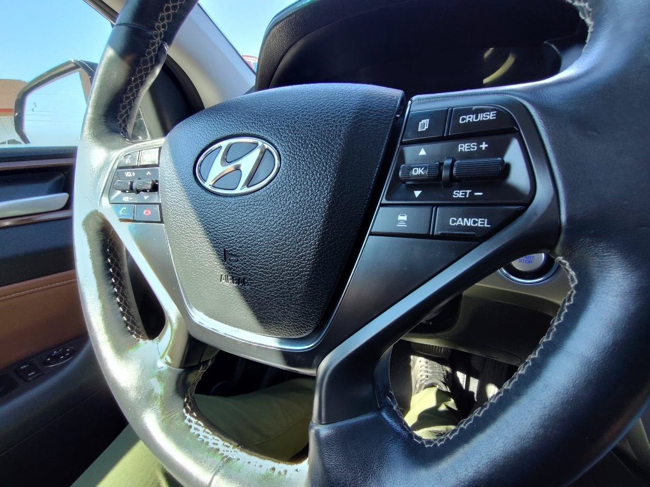 Used 2015 Hyundai Sonata Limited w/ Option Group 06 FWD image 21