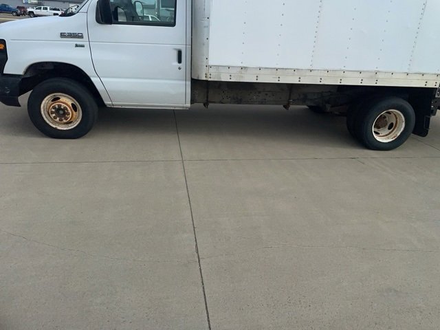 Used 2012 Ford E-350 and Econoline 350 Super Duty image 5