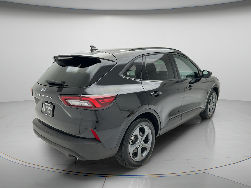 Used 2025 Ford Escape ST-Line FWD image 5