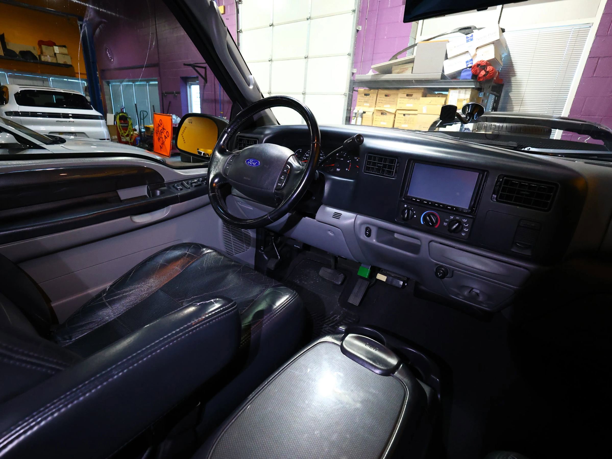 Used 2003 Ford F350 XLT image 45