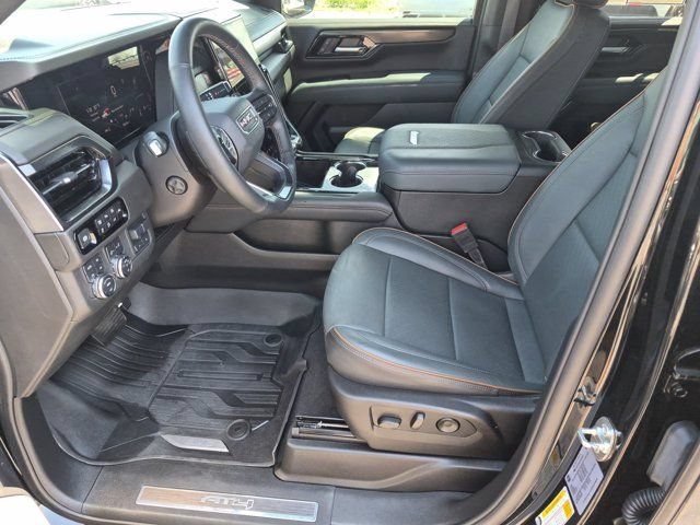 Used 2025 GMC Yukon AT4 w/ Premium Trailering Package AWD/4WD image 11