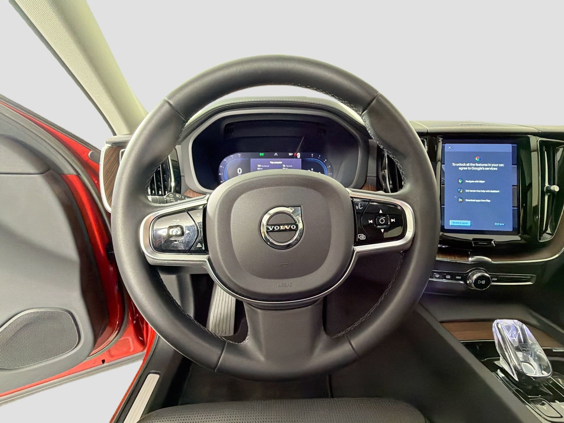 Certified 2023 Volvo XC60 B5 Ultimate image 12