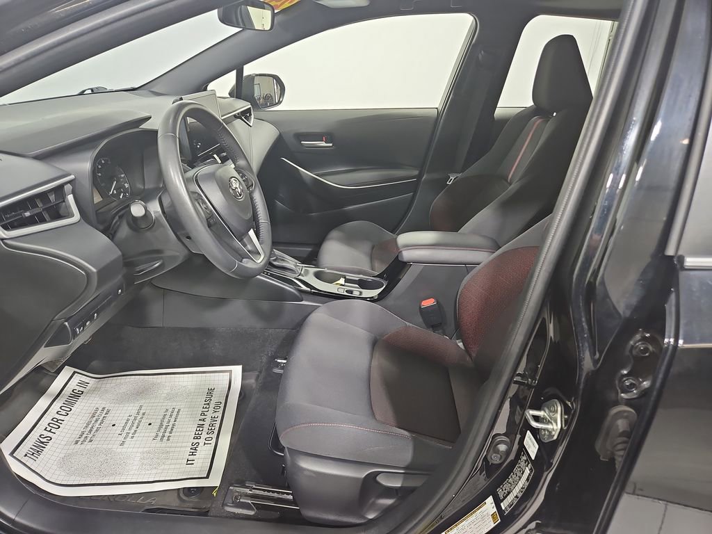 Used 2024 Toyota Corolla SE w/ SE Package image 10