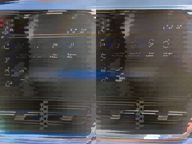 New 2026 Chevrolet Trax LT w/ Driver Confidence Package image 14