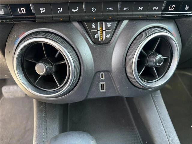 Used 2021 Chevrolet Blazer LT FWD image 16