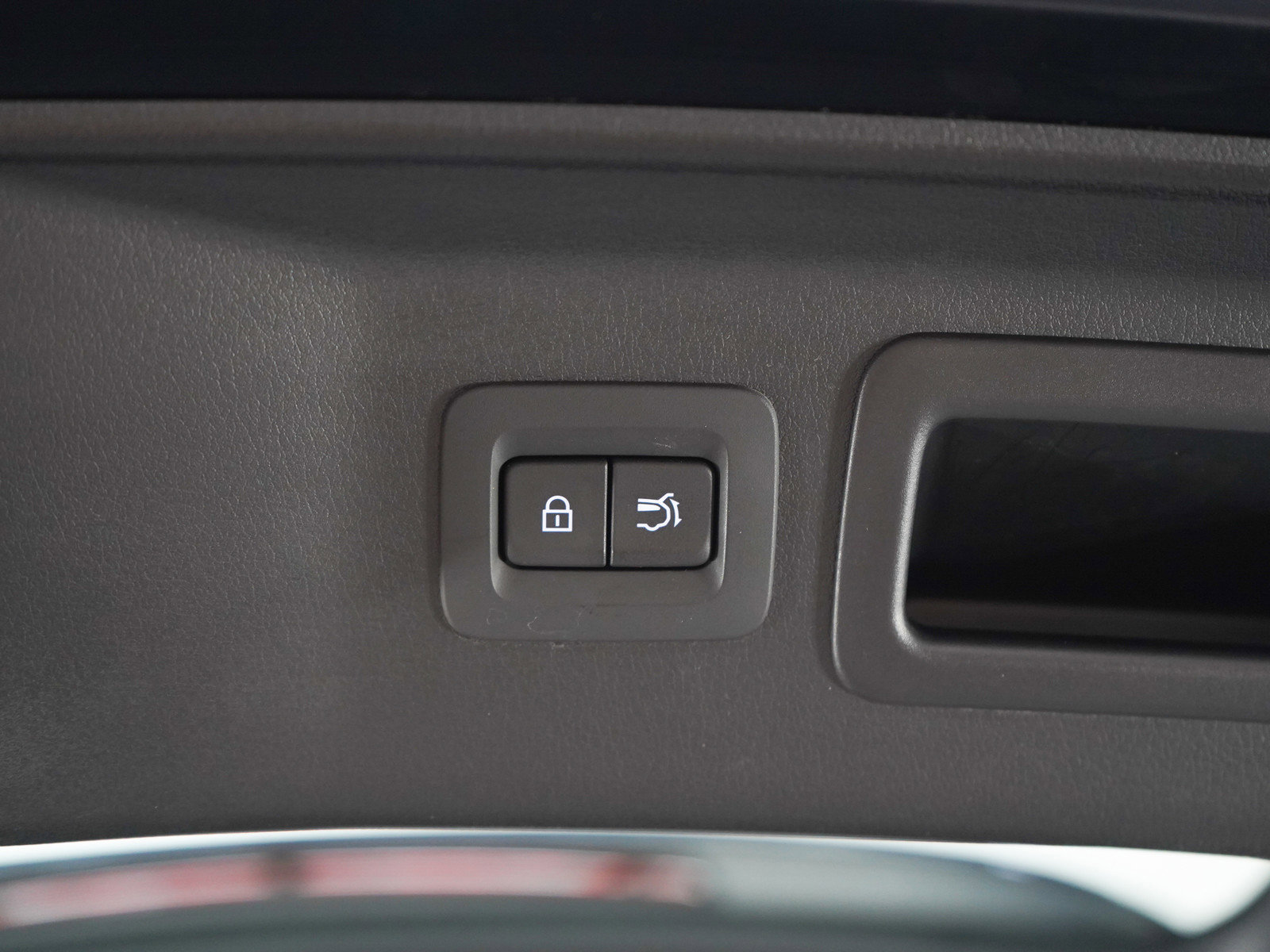 Certified 2024 MAZDA CX-90 Plug-In Hybrid w/ Premium Plus AWD/4WD image 19