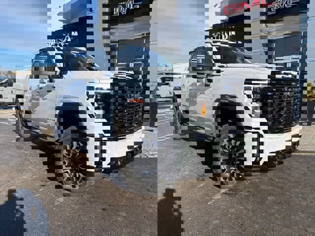 New 2026 GMC Sierra 2500 Denali Ultimate w/ Max Trailering Package video 4