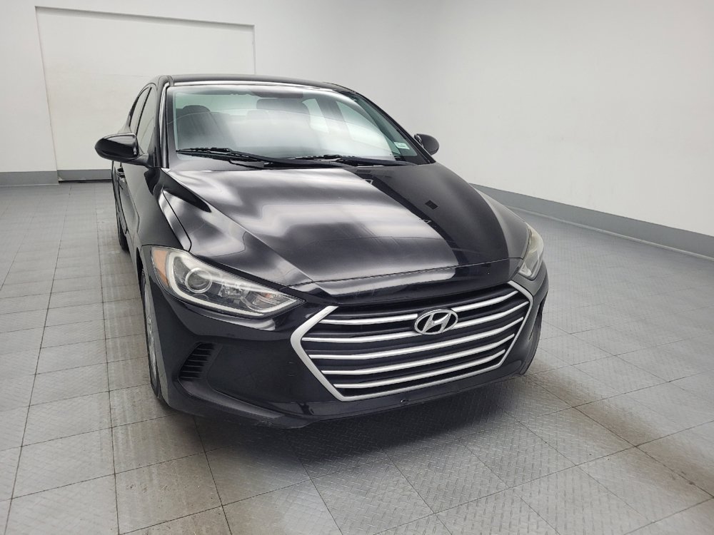 Used 2018 Hyundai Elantra SE FWD image 14