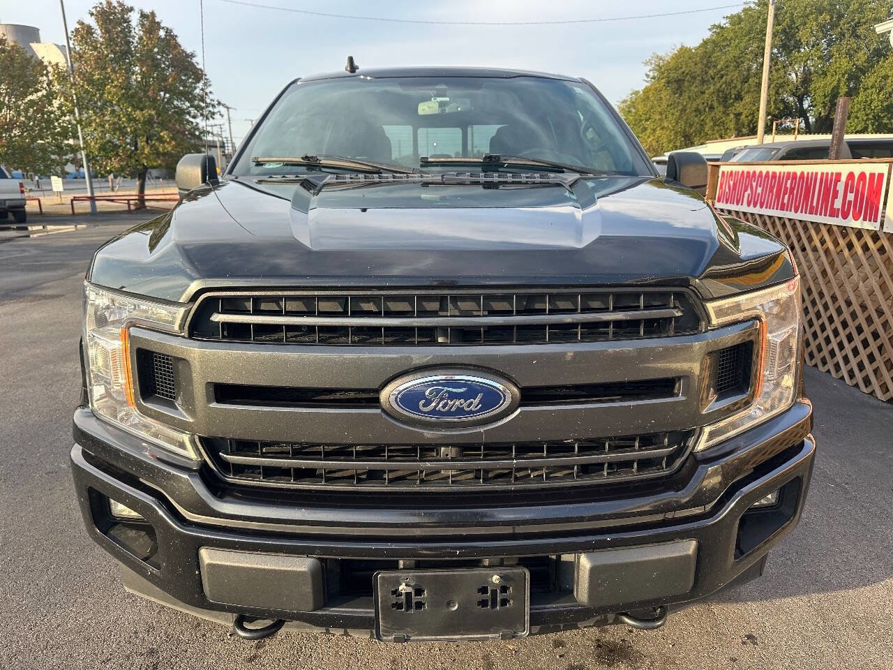 Used 2019 Ford F150 XLT w/ Equipment Group 302A Luxury image 4
