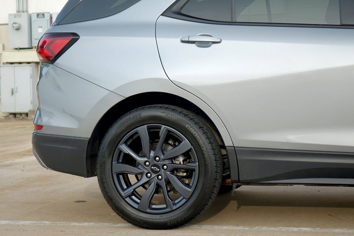 Used 2024 Chevrolet Equinox RS FWD image 28