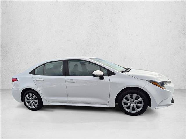 Used 2022 Toyota Corolla LE w/ Carpet Mat Package (TMS) FWD image 5