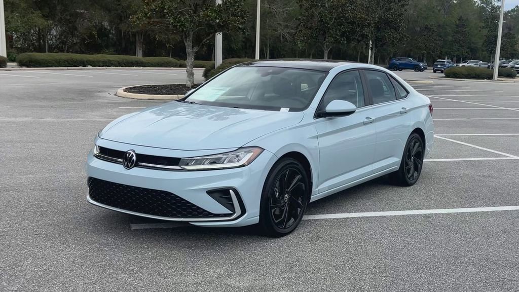 New 2026 Volkswagen Jetta SE image 4
