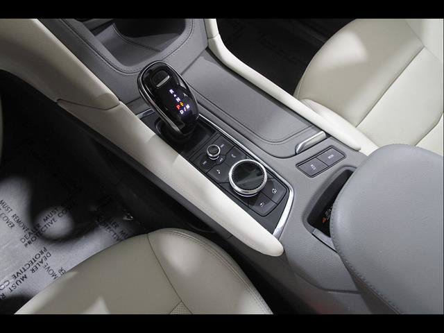 Used 2021 Cadillac XT5 Premium Luxury AWD/4WD image 16