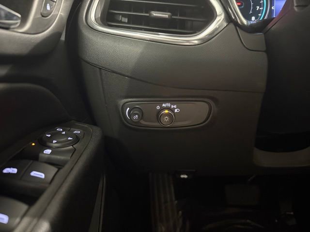 Used 2023 Chevrolet Equinox LT image 18