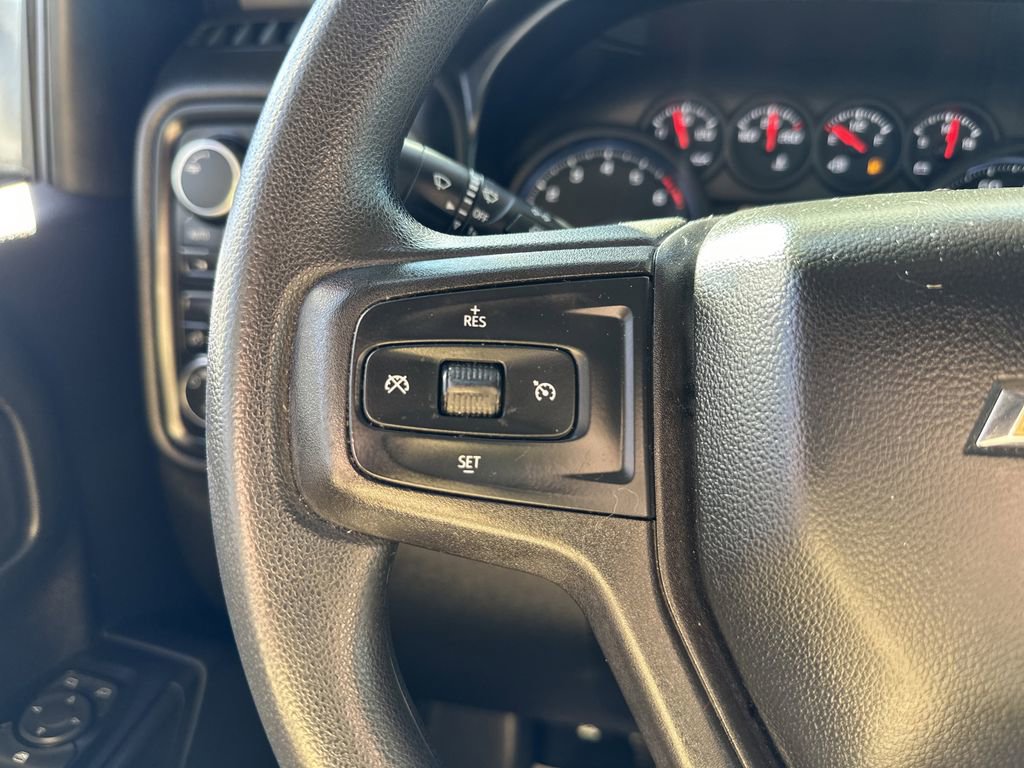 Used 2019 Chevrolet Silverado 1500 Custom w/ Custom Convenience Package AWD/4WD image 26