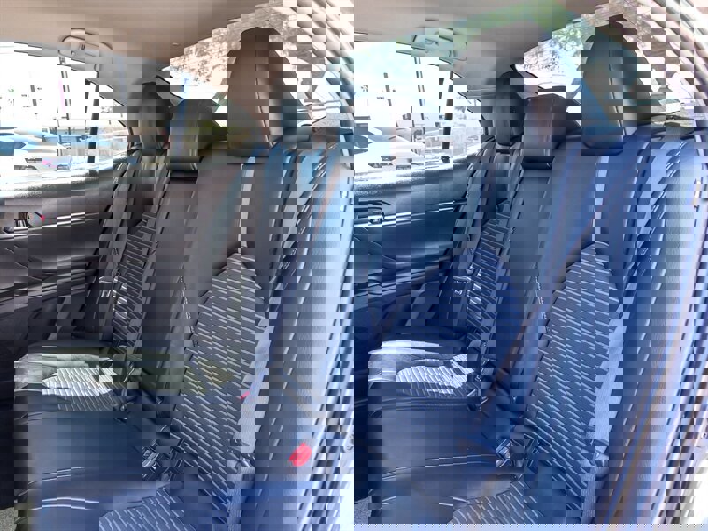 Used 2021 Toyota Camry SE image 13