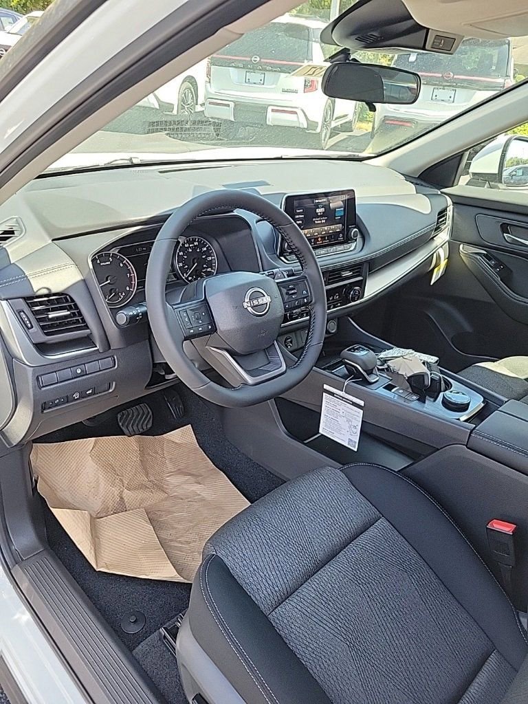 New 2026 Nissan Rogue SV image 27