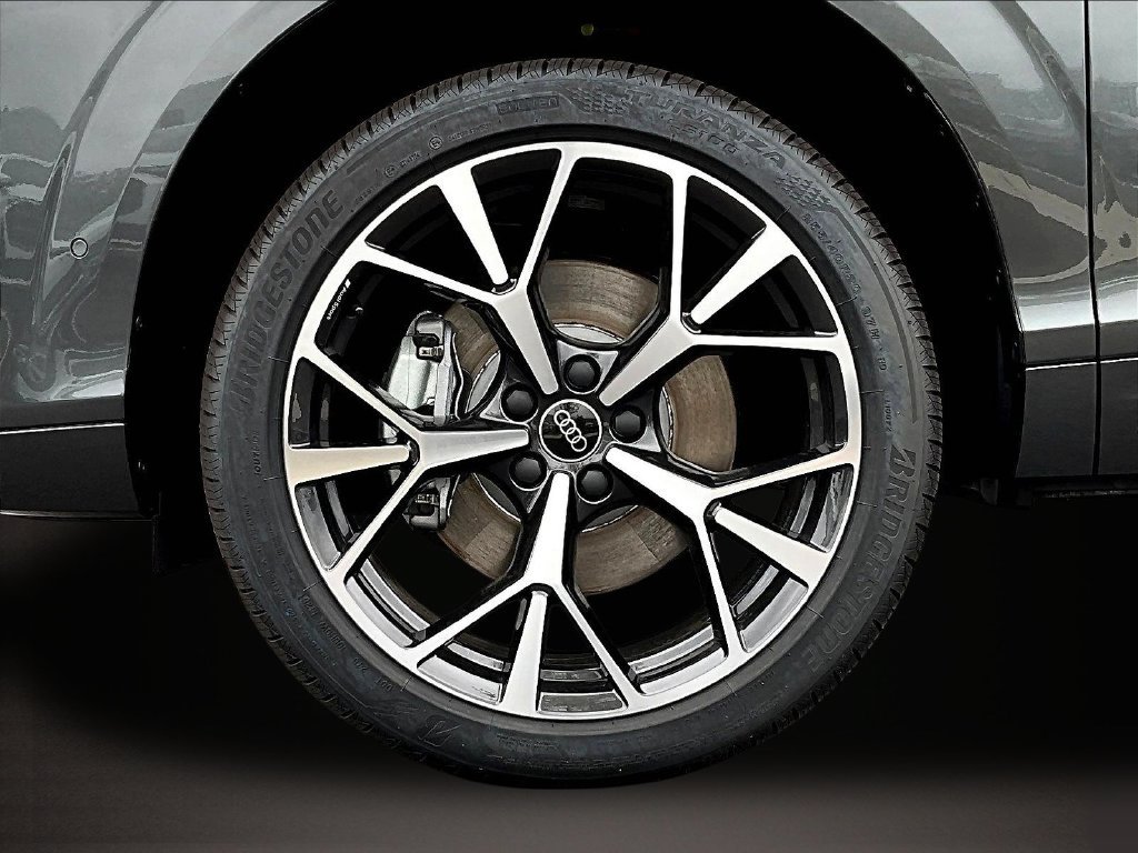 New 2026 Audi Q3 quattro 2.0T AWD/4WD image 13