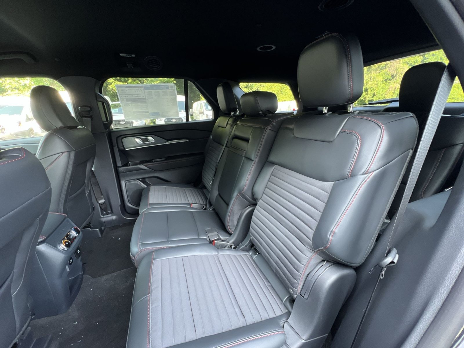 New 2026 Ford Explorer ST-Line w/ ST-Line Street Pack AWD/4WD image 24