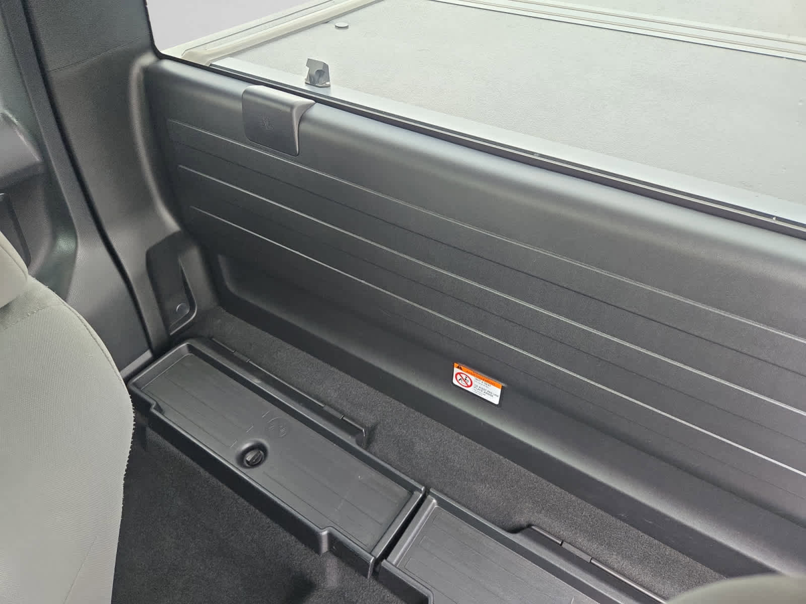 Used 2021 Toyota Tacoma SR RWD image 13