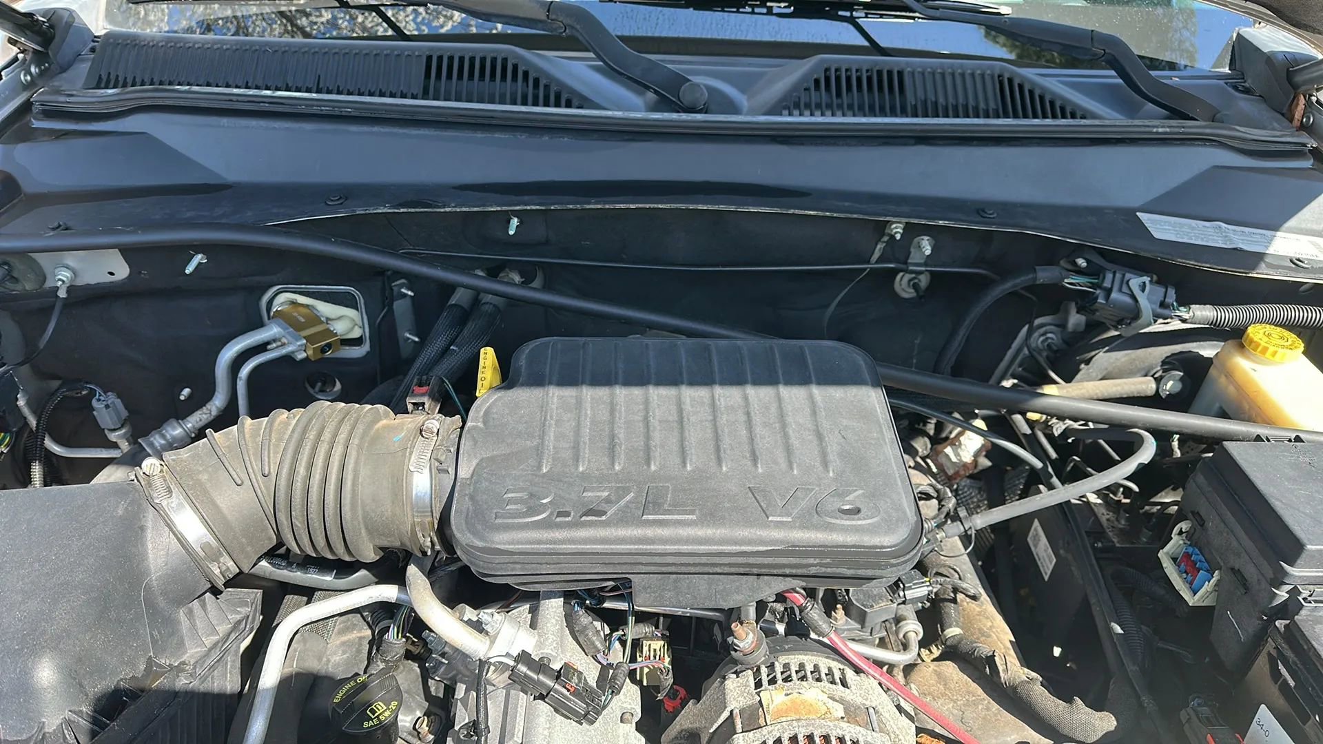 Used 2008 Dodge Nitro SXT image 10