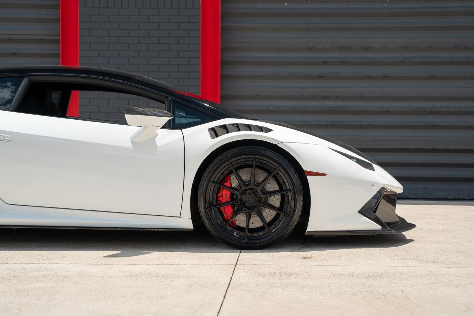 Used 2015 Lamborghini Huracan LP 610-4 AWD/4WD image 9