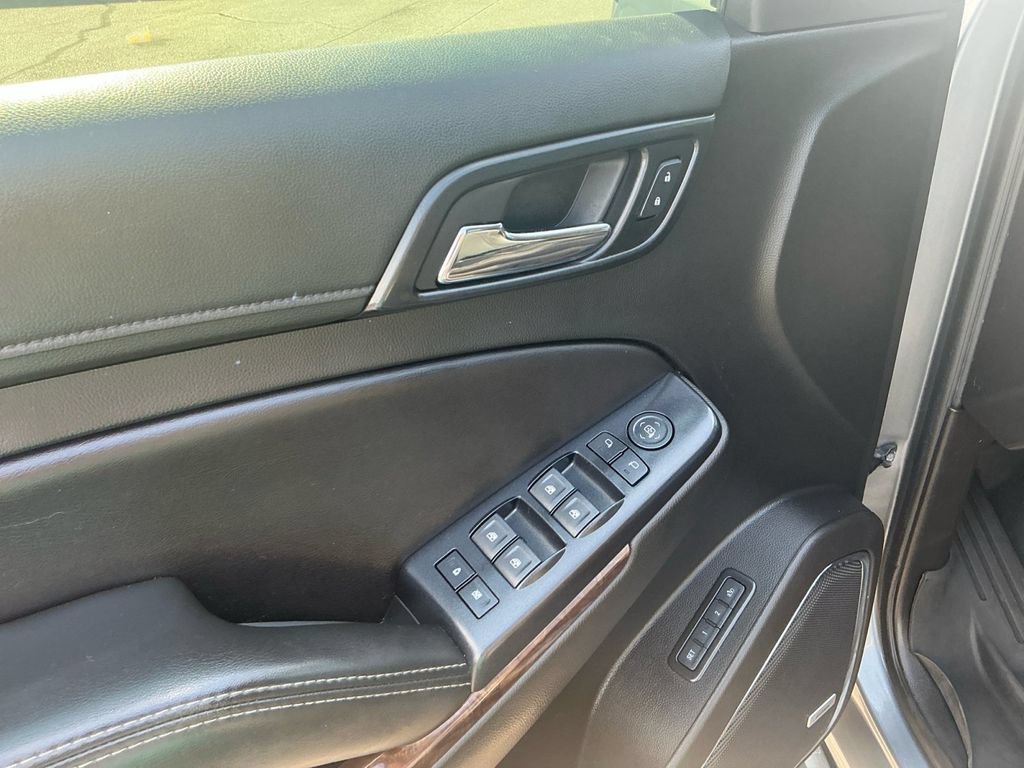 Used 2018 Chevrolet Suburban LT w/ Max Trailering Package AWD/4WD image 16