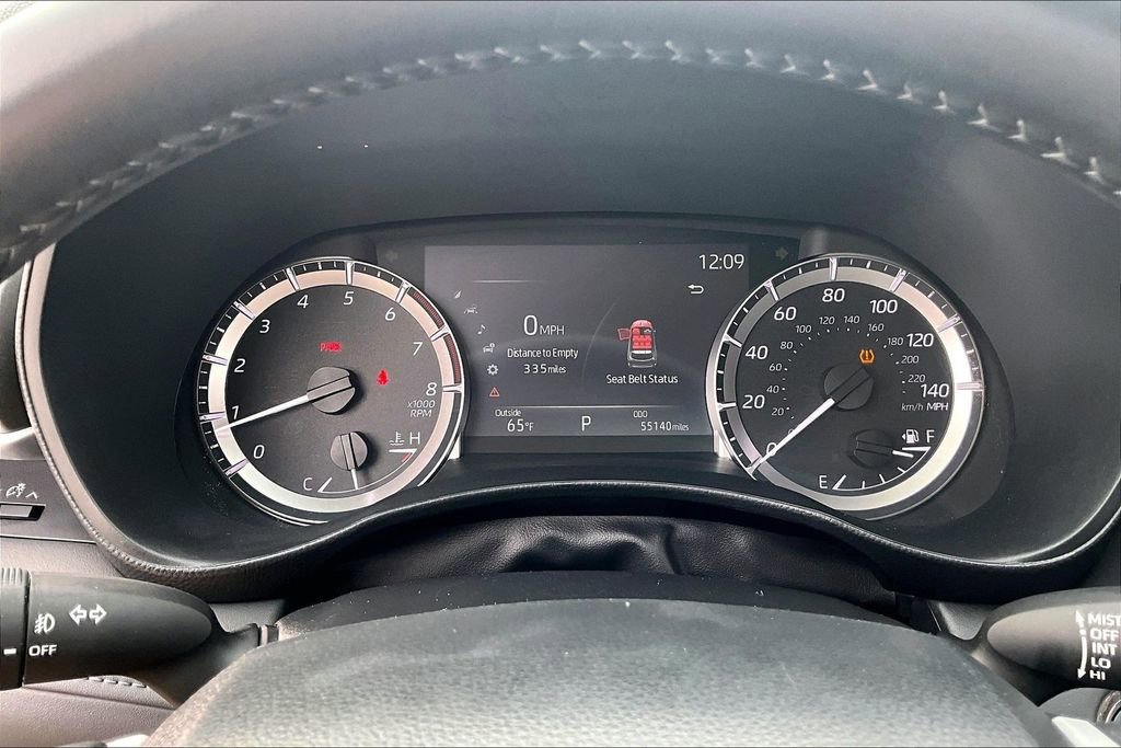 Used 2023 Toyota Highlander L image 13