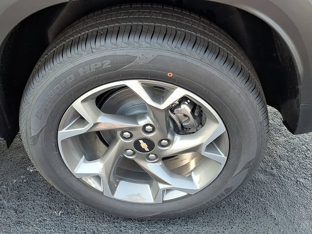 New 2026 Chevrolet Trax LT w/ LT Convenience Package FWD image 7