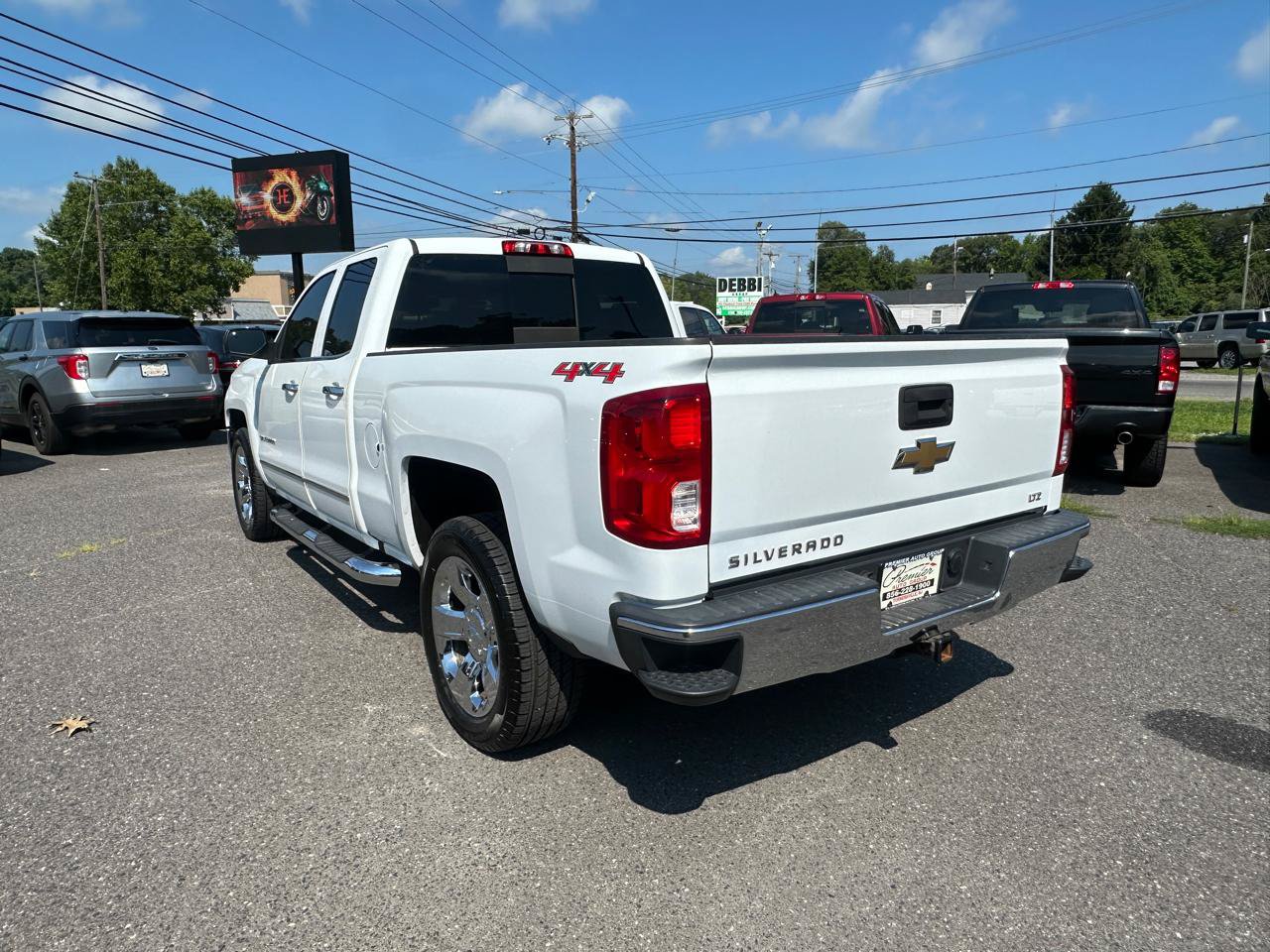 Used 2016 Chevrolet Silverado 1500 LTZ w/ Sport Package AWD/4WD image 7